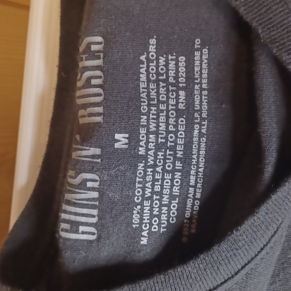 Guns N Roses Tee - Picture 5 of 5